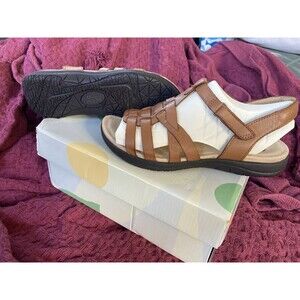 NIB Earth Origins Sandals Size 7.5 W Savoy Saralyn NEW brown Leather & Rubber
